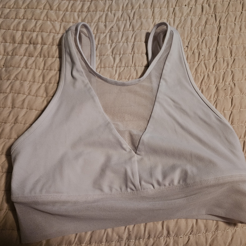 Alo yoga jubilee bra small white